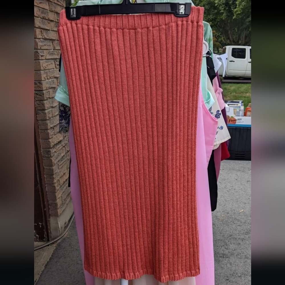 Vintage orange ribbed knit midi pencil skirt